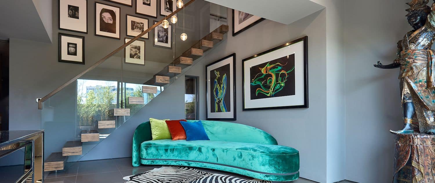 uBxLx9br contemporary glass staircase